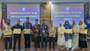 13 Dosen Umuslim Menerima SK Jabatan Fungsional dari Kepala LLDikti XIII Aceh